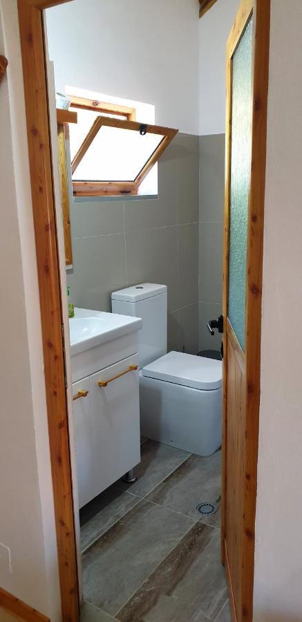 Bujtina Peshtan Guesthouse&Camping Tepelene Eksteriør bilde