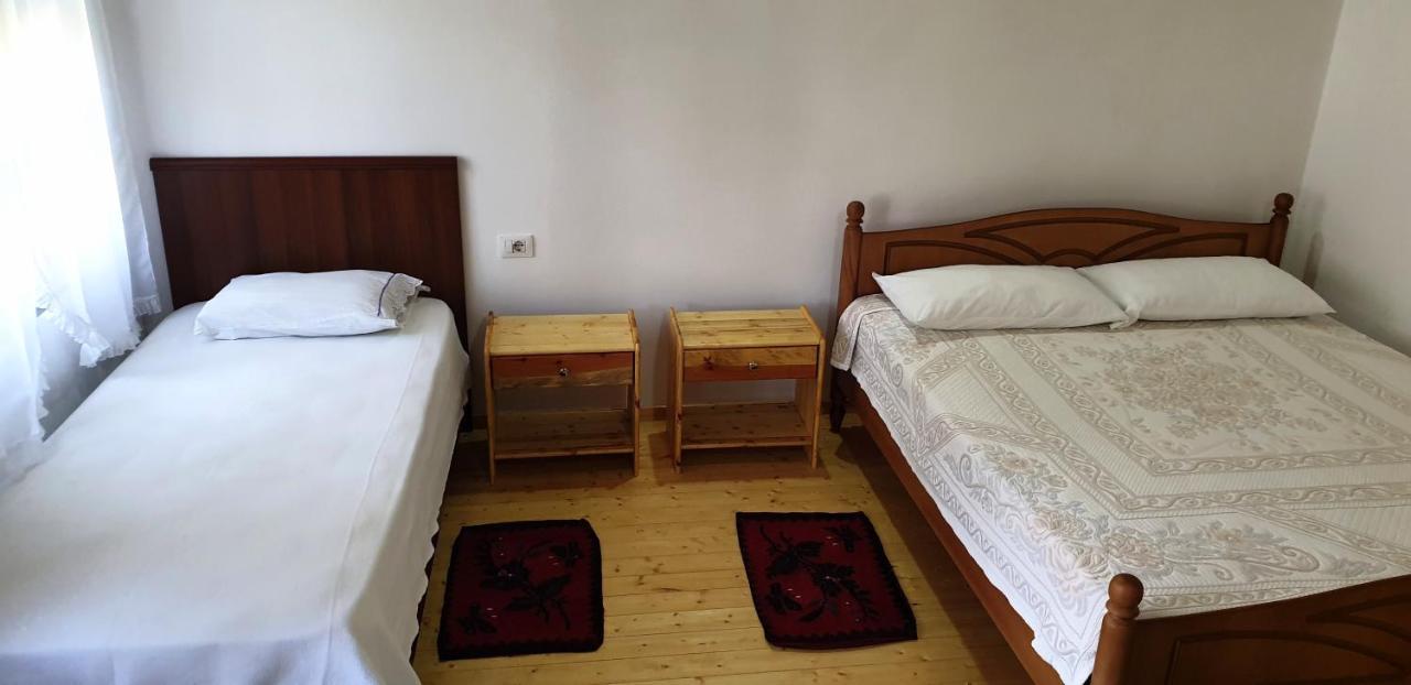 Bujtina Peshtan Guesthouse&Camping Tepelene Eksteriør bilde