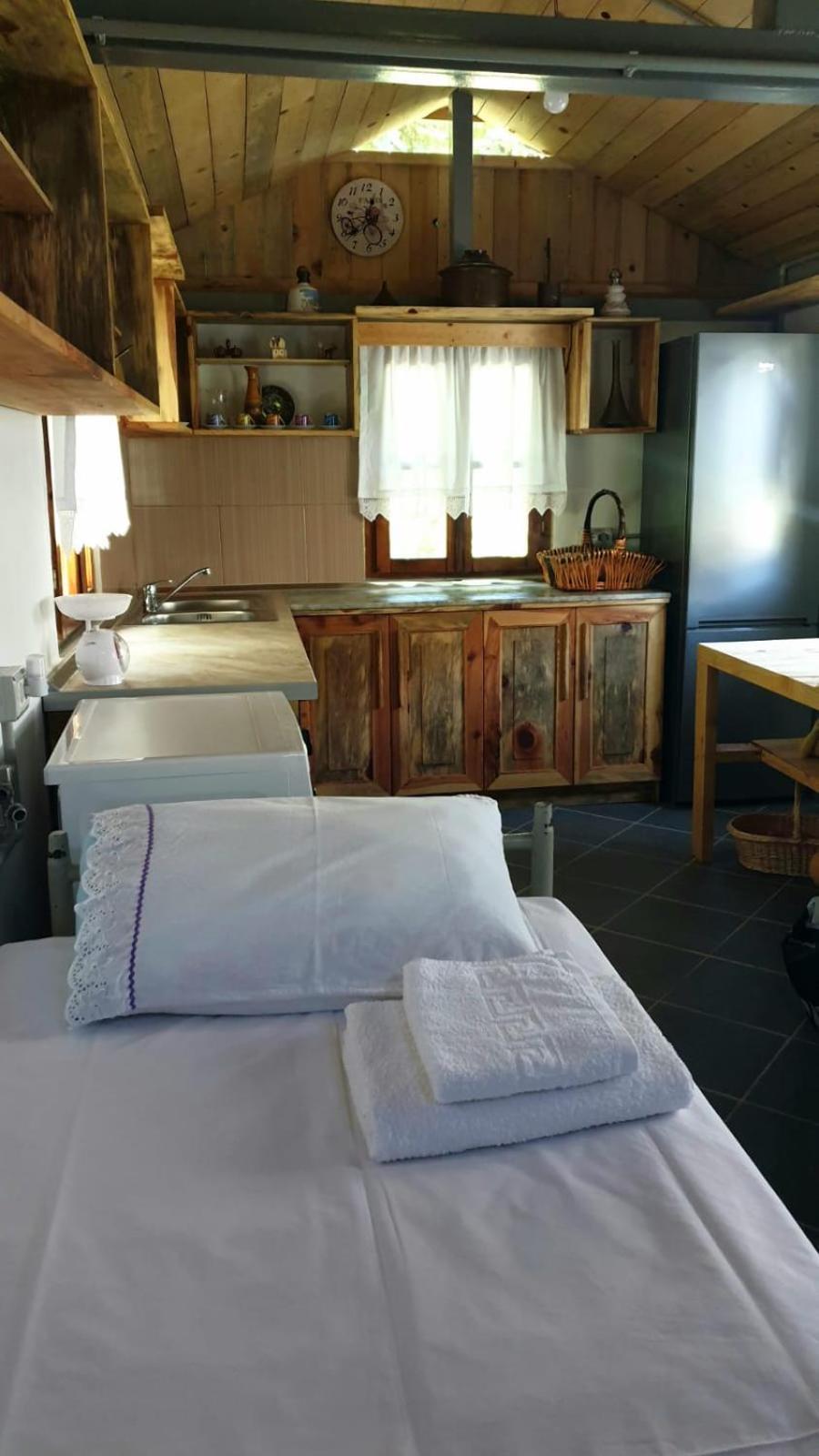 Bujtina Peshtan Guesthouse&Camping Tepelene Eksteriør bilde